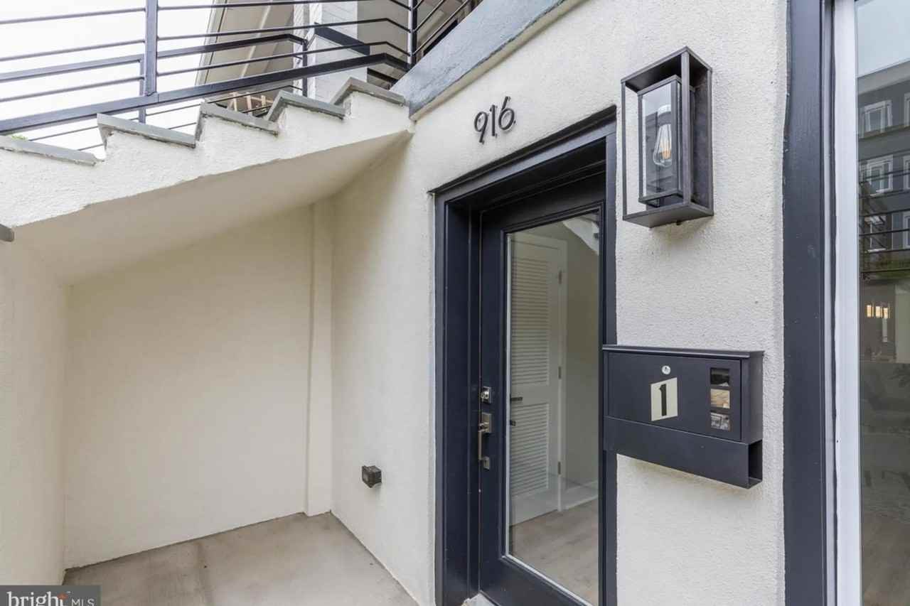 916 12th St Ne Unit 1 - Photo 2 of 29