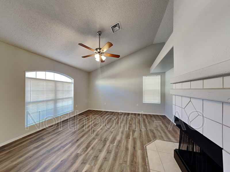 1130 N Madrid Ln - Photo 2 of 21