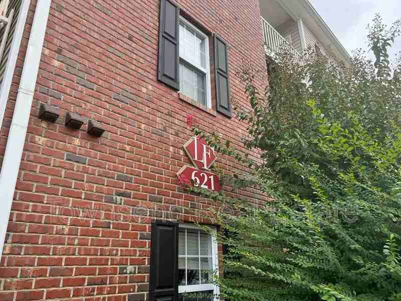 621 Marshtree Ln #107 - Photo 2 of 18