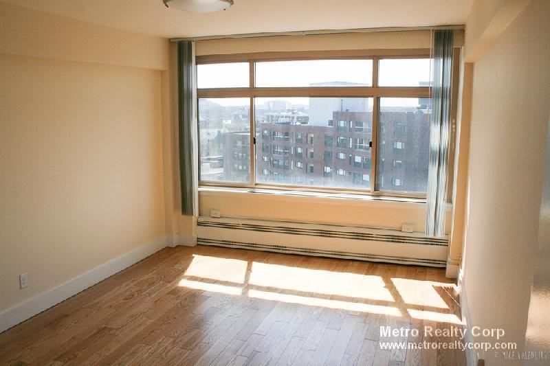 1440 Beacon St #306 - Photo 3 of 10