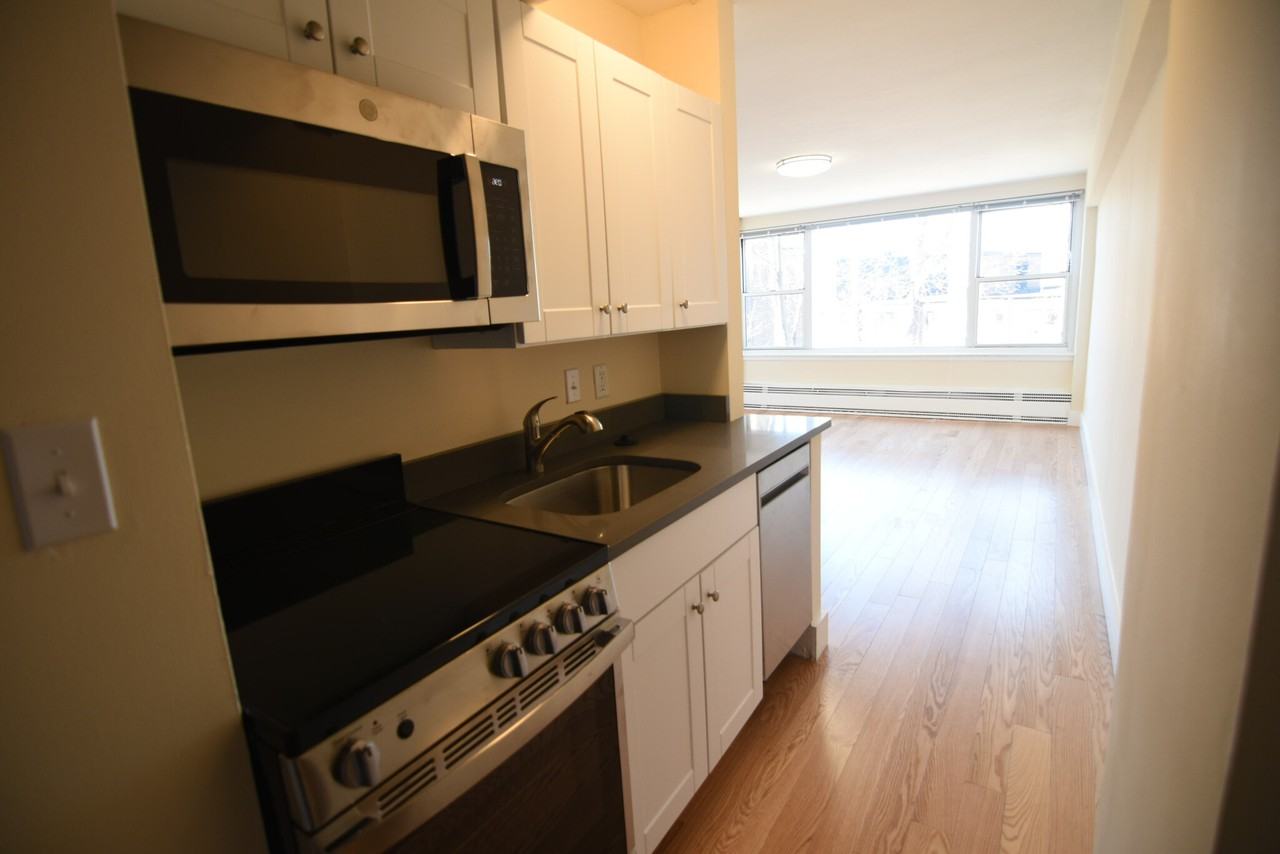 1440 Beacon St #607 - Photo 7 of 21
