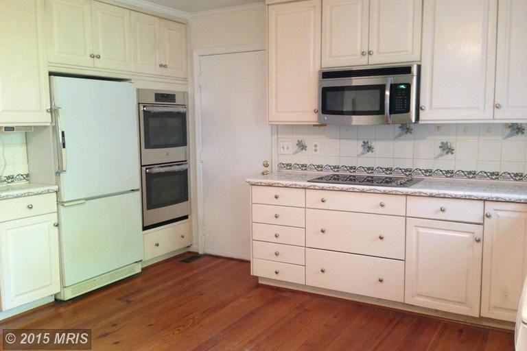 9356 Tartan View Dr - Photo 2 of 10