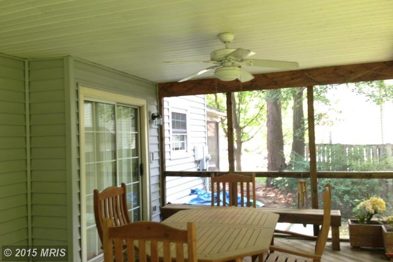 9356 Tartan View Dr - Photo 3 of 10