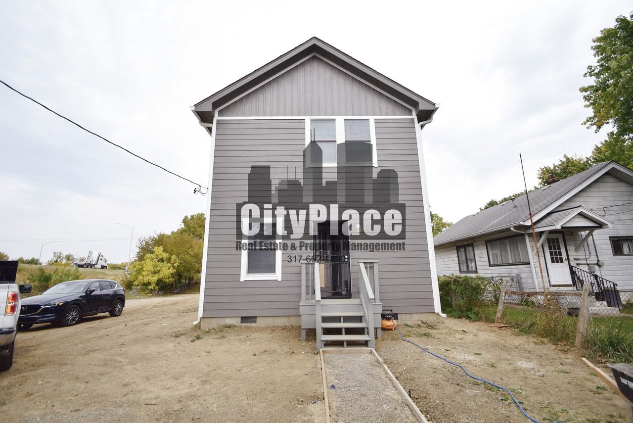 1399 Hoefgen St - Photo 4 of 27