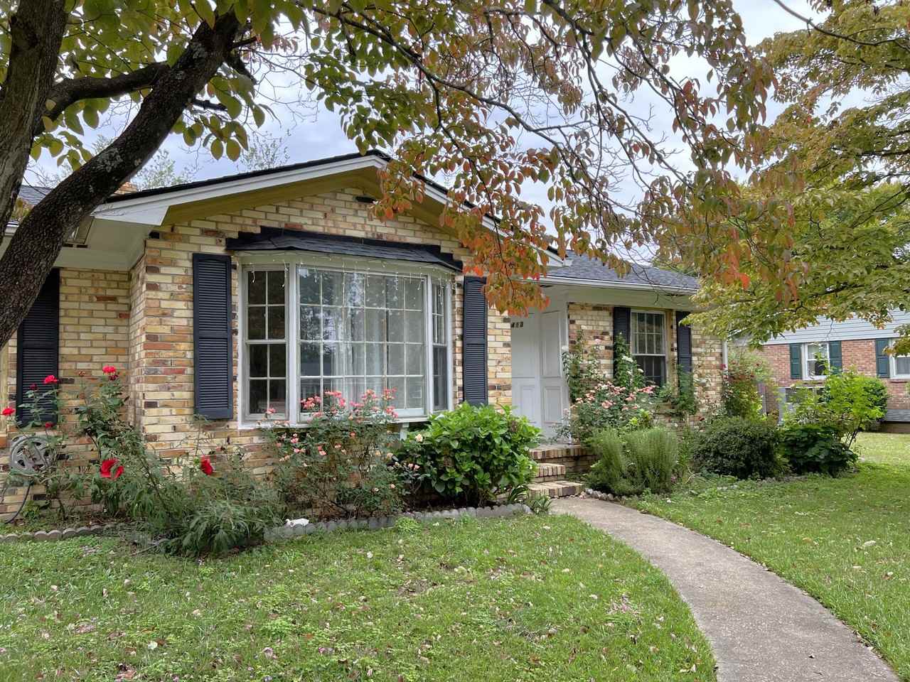 413 Lancaster Rd - Photo 2 of 45