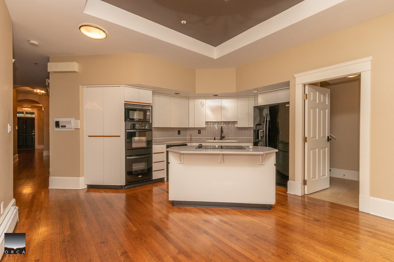 1574 Angus Dr - Photo 2 of 24