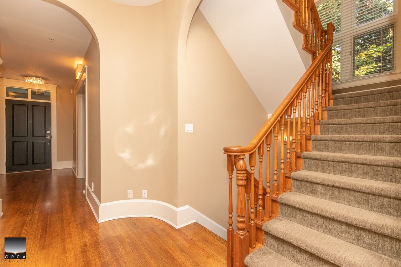 1574 Angus Dr - Photo 3 of 24