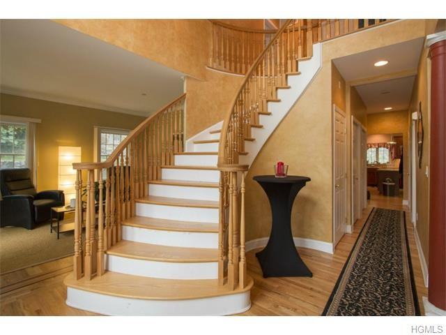 505 Comly Ave - Photo 2 of 29