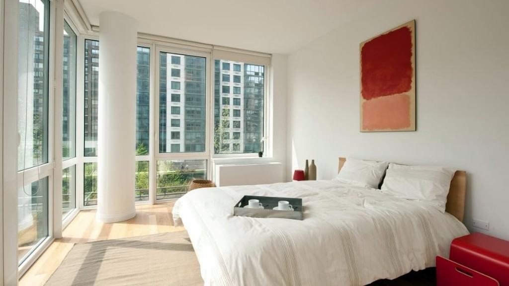 808 Columbus Ave #14E - Photo 2 of 11