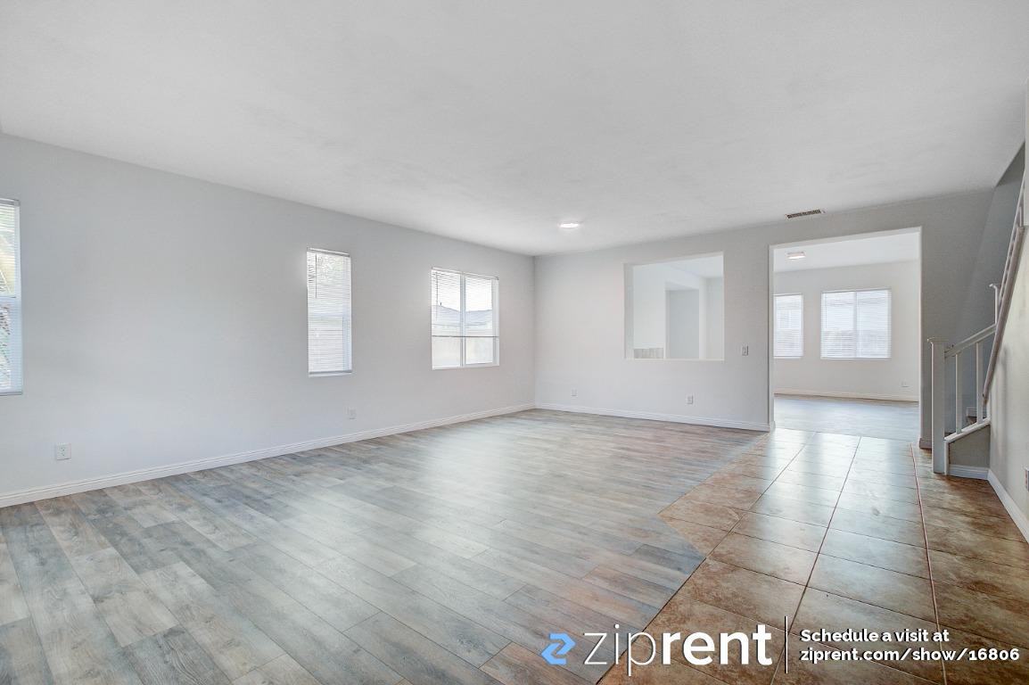 13155 Nilsen Ct - Photo 3 of 20