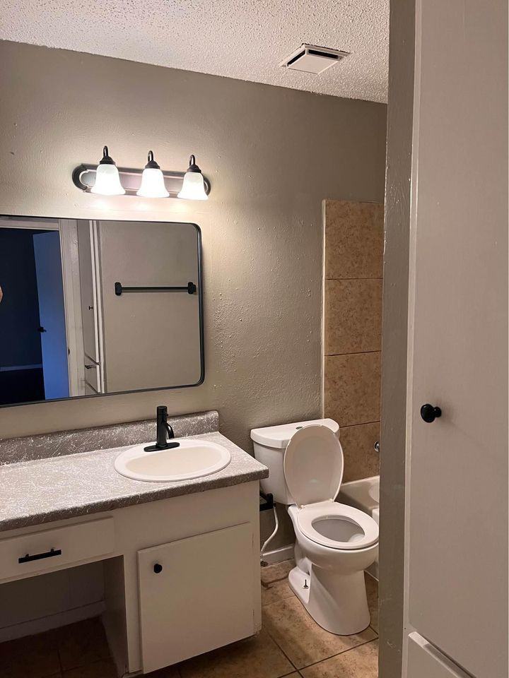 Atrium Gardens - Photo 3 of 8