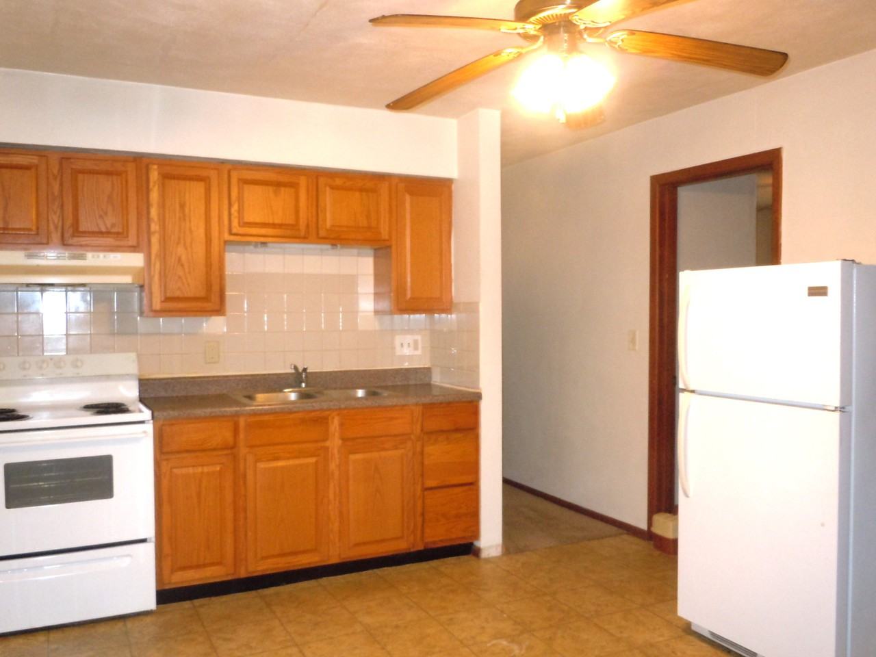 831 Strong Avenue #1 - Photo 6 of 12