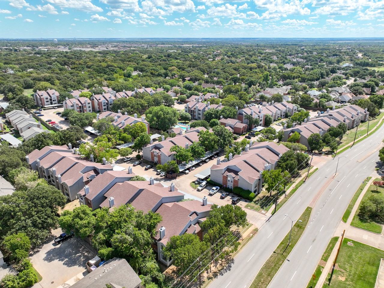 Foxborough Apartments 1400 Esters Rd, Irving, TX 75061 Apartment