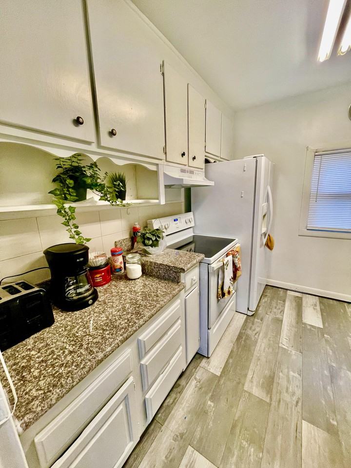 Highland Ave - Photo 6 of 27