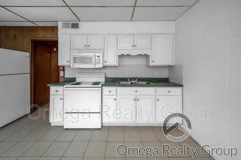 1610 6th Ave S #11 - Photo 7 of 15