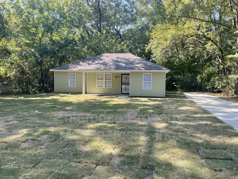 3187 E Shirley Cir - Photo 2 of 18