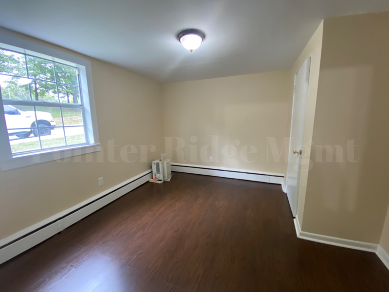 9140 Baltimore St - Photo 3 of 9