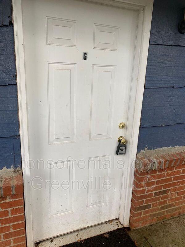 5 Daniel Ave Apt G - Photo 2 of 9