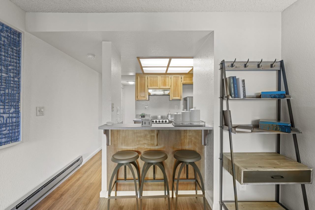 Ardenwood Forest Rental Condos - Photo 2 of 41