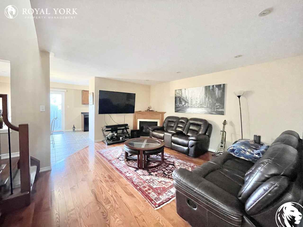 7 Southside Pl #47 - Photo 2 of 33