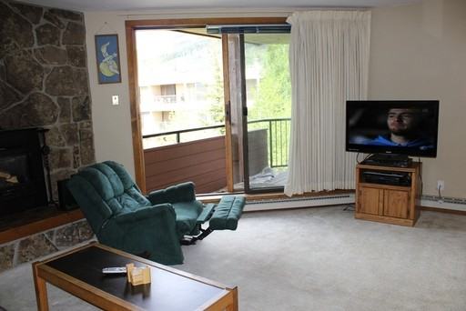 210 La Bonte St - Photo 3 of 9