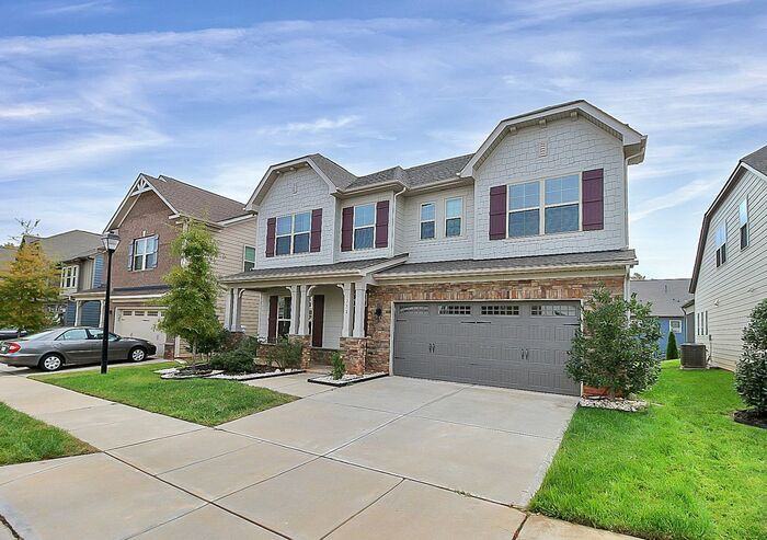 752 Garrett Green Way - Photo 3 of 39