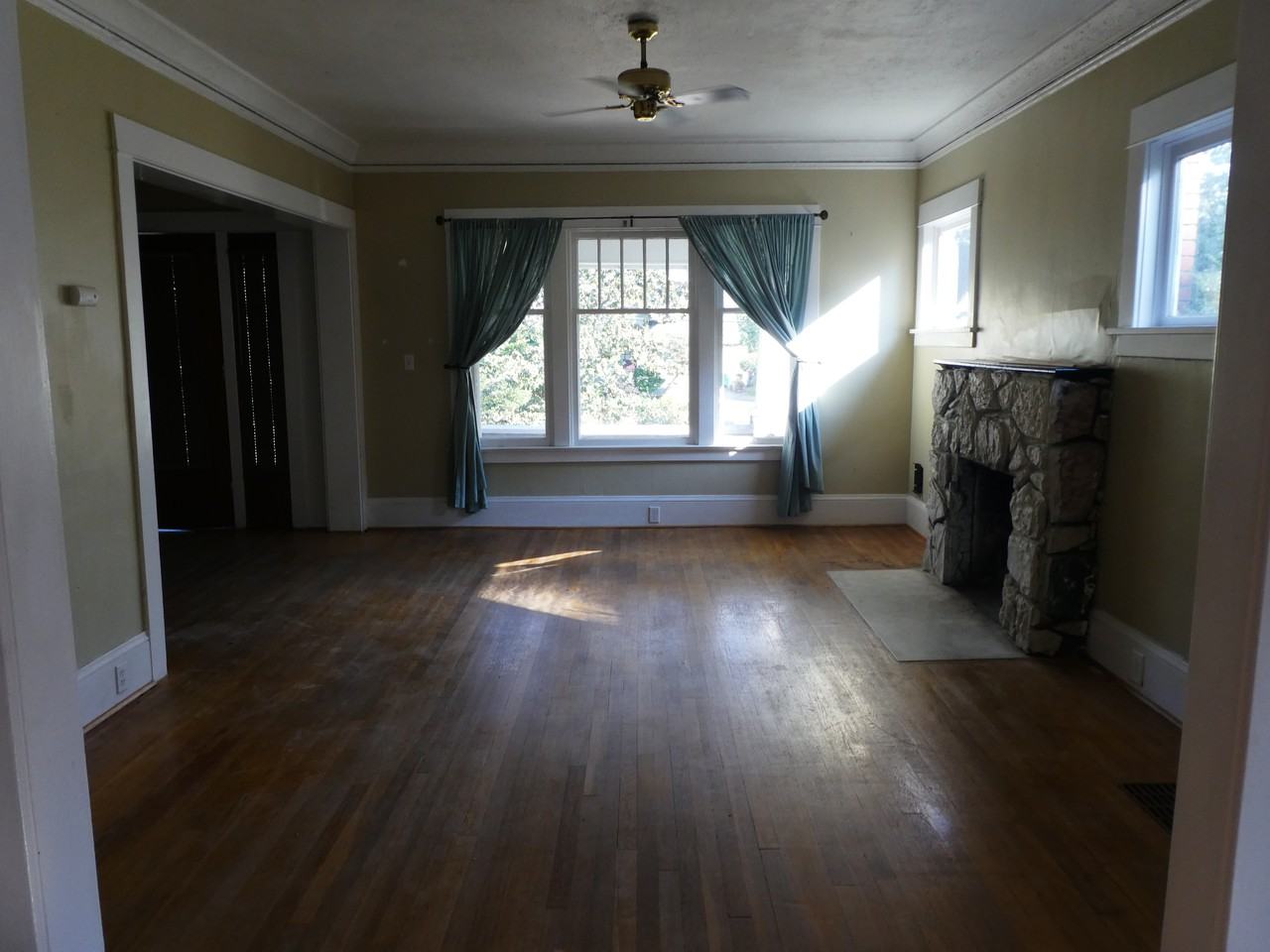 3027 Ne 11th Ave #1 - Photo 3 of 50