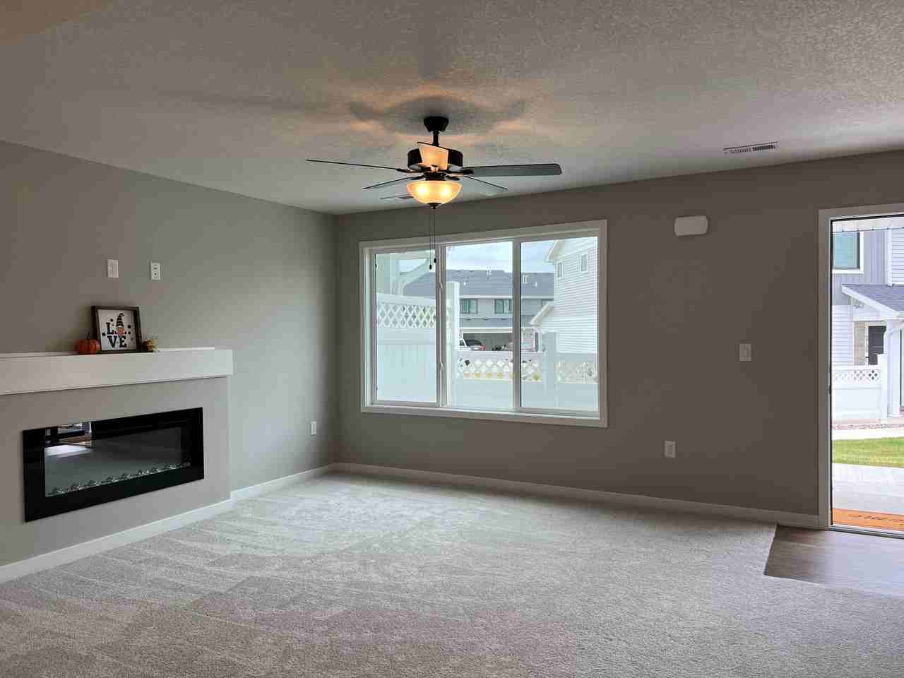 2625 Se Osier Ave #1 - Photo 6 of 21