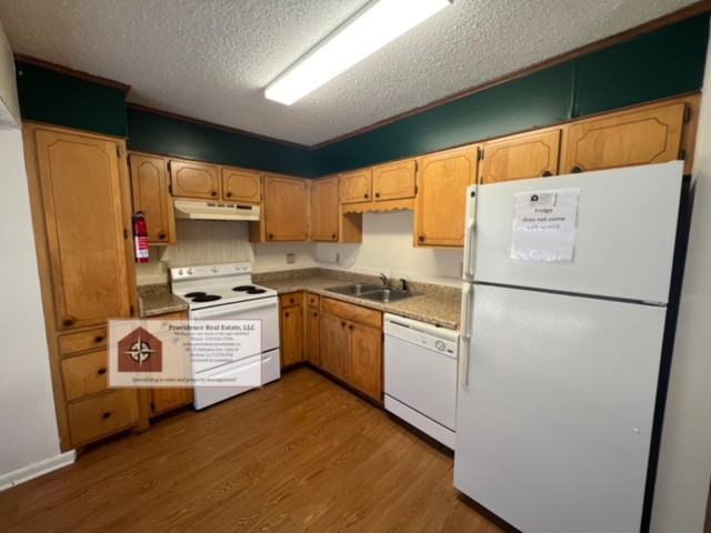 1017 Saratoga St #1 - Photo 3 of 5