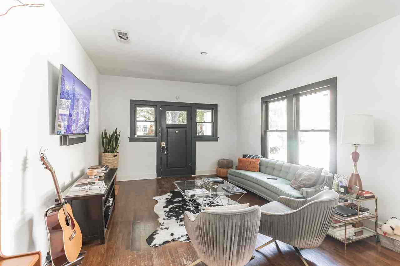 206 N Clinton Ave #1 - Photo 3 of 26