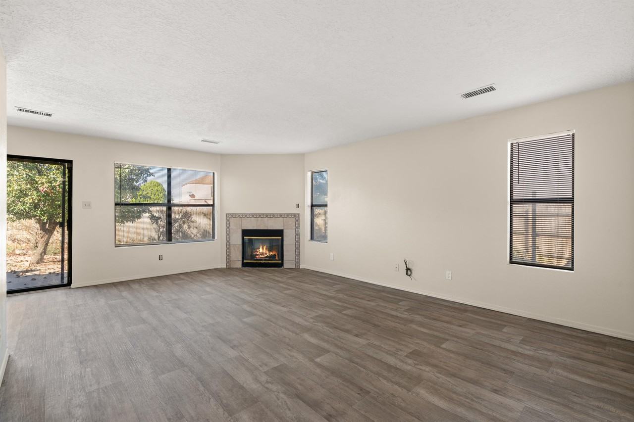 4952 Butte Pl Nw #0 - Photo 2 of 11