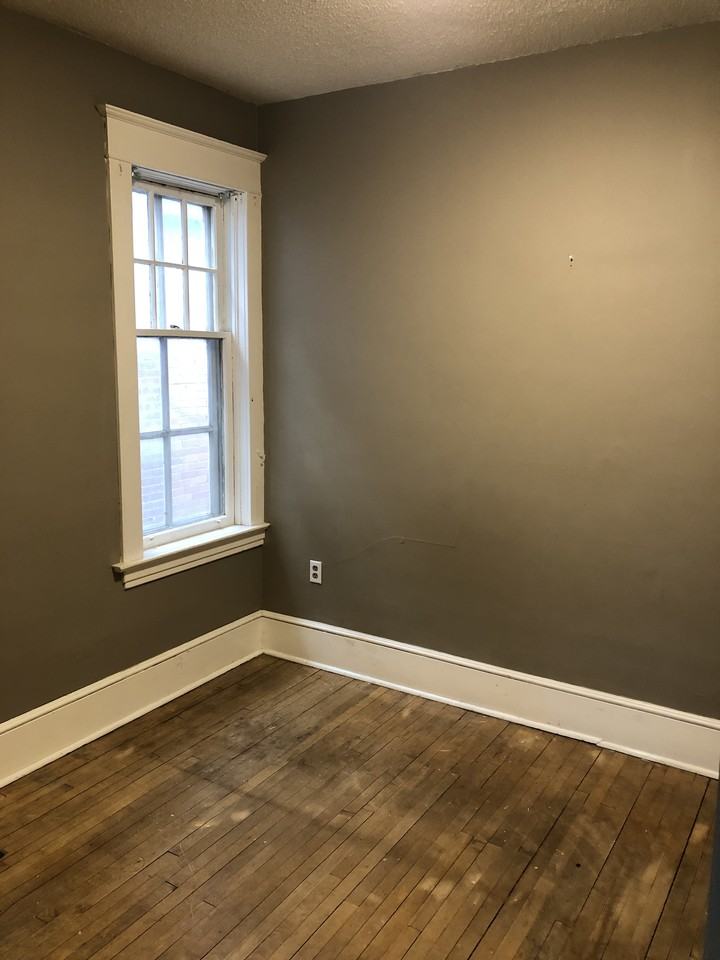 2071 Rae Street 1 - Photo 3 of 8