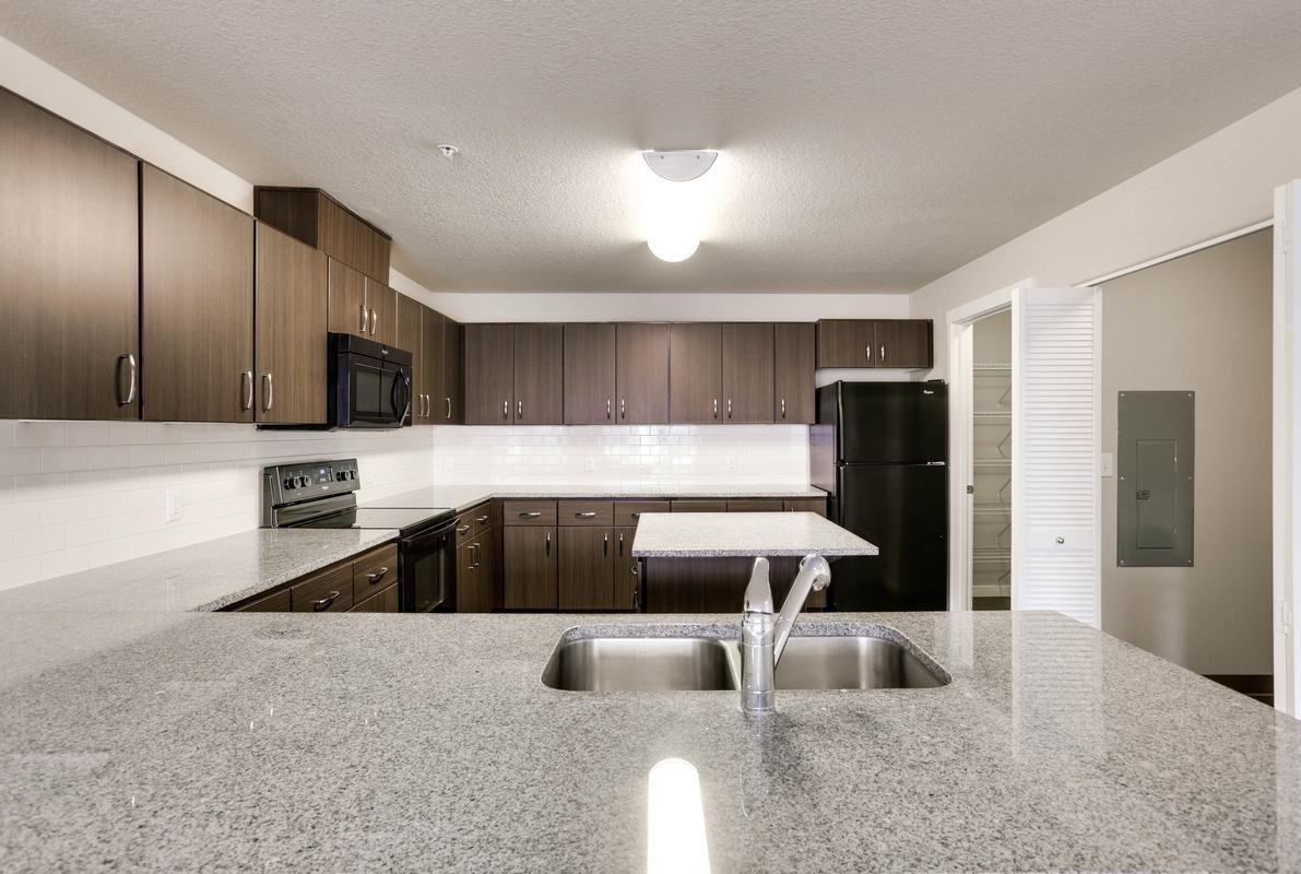 8890 Sw Ash Meadows Cir - Photo 2 of 23