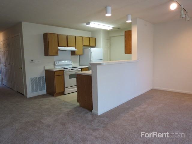 Cross Creek Apartments - Photo 2 of 23