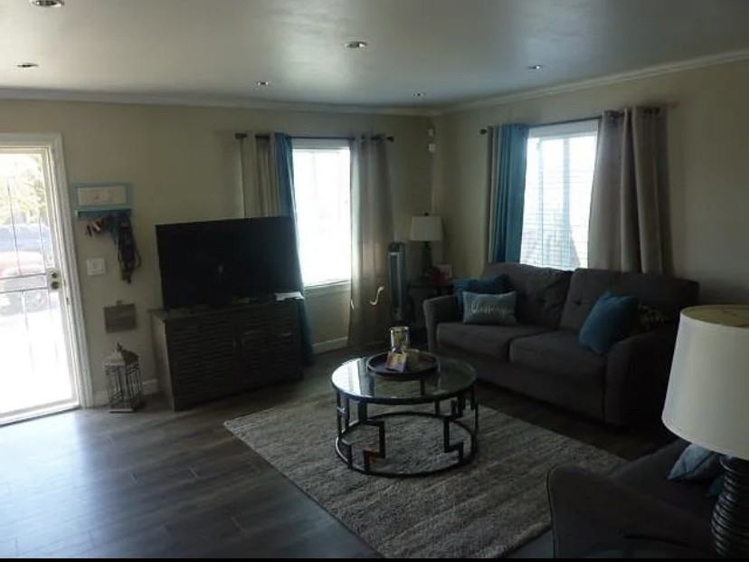 1215 Second Ave - Photo 2 of 14