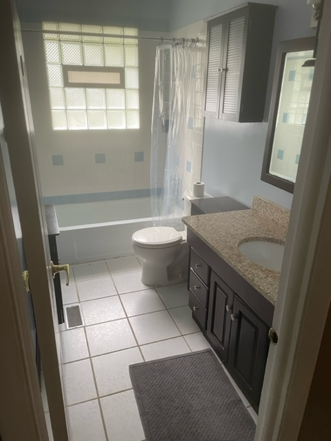 730 N Wheeler St - Photo 3 of 12