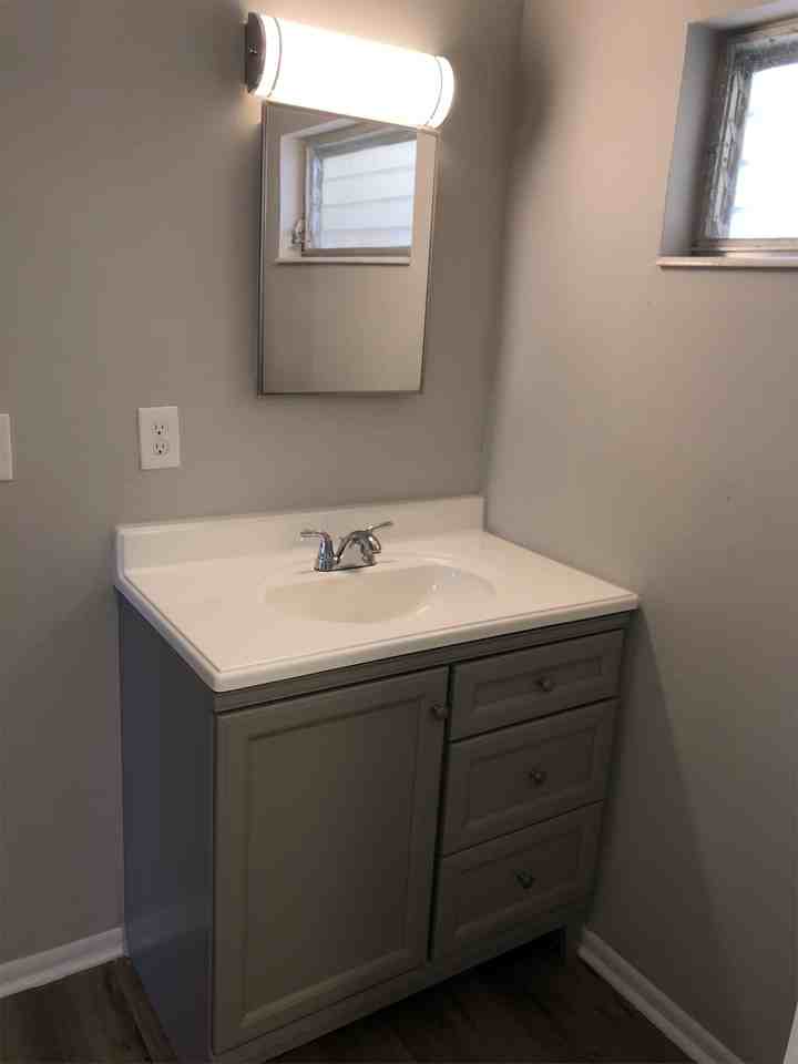 1920 W Lakeview Blvd-4 #1 - Photo 5 of 29