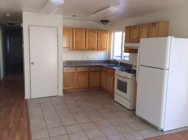 1547 23rd Ave - Photo 2 of 9