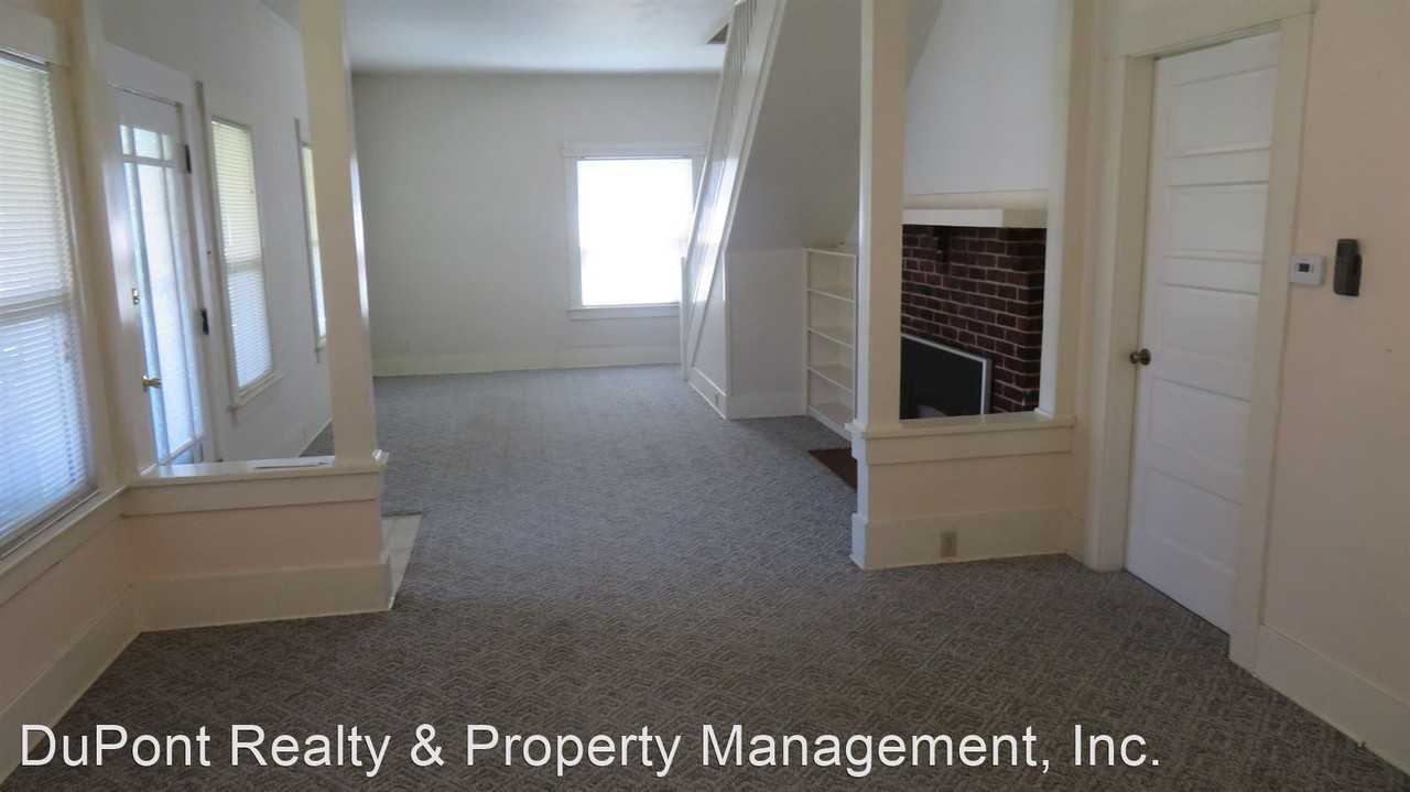 208 Barksdale Ave - Photo 3 of 8