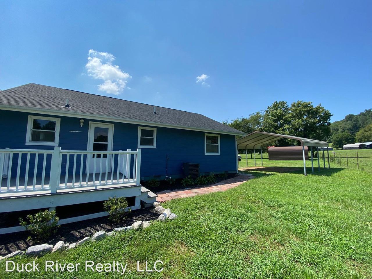 2835 Knob Creek Rd - Photo 3 of 25