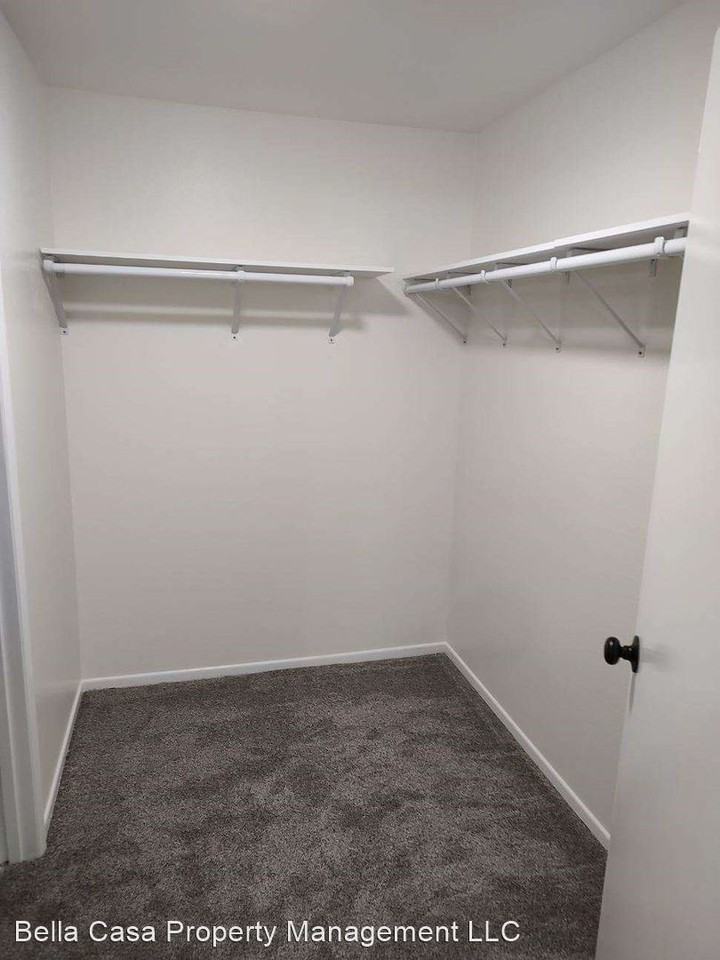 1559 Madras Street SE - Photo 2 of 17