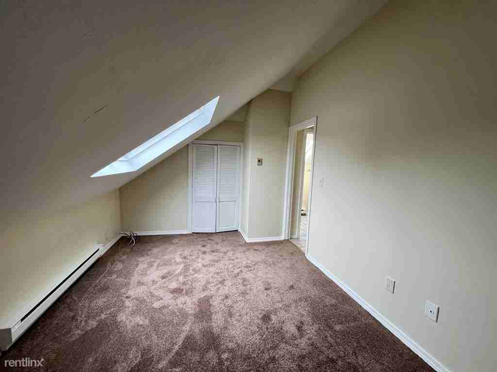 16 Tappan Ave - Photo 2 of 7