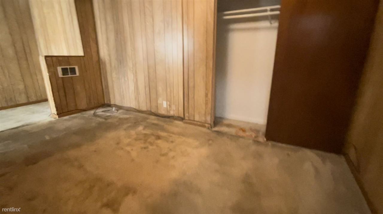 146 Gardiner Ave - Photo 2 of 9