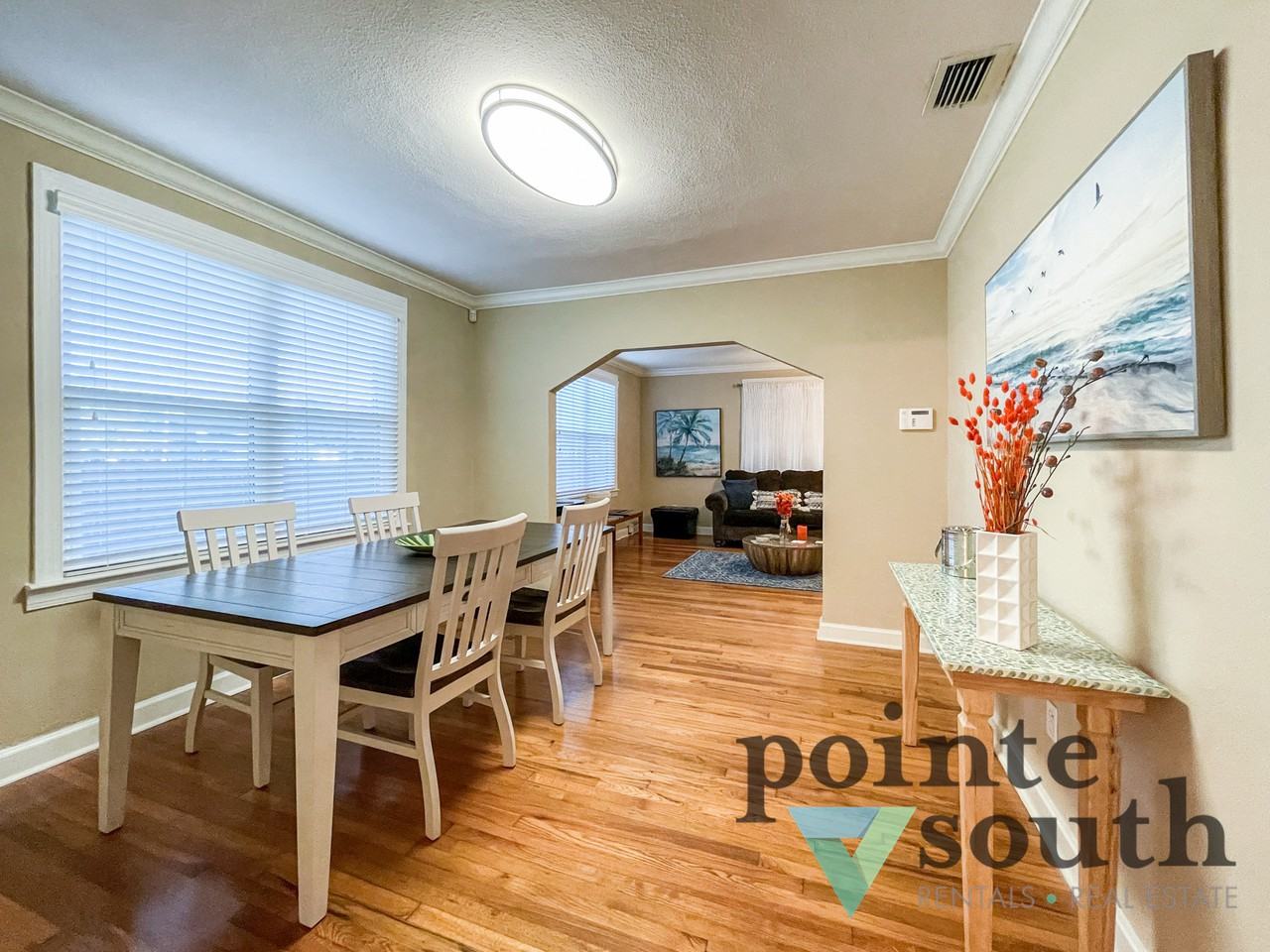 1618 W Garden St - Photo 7 of 27