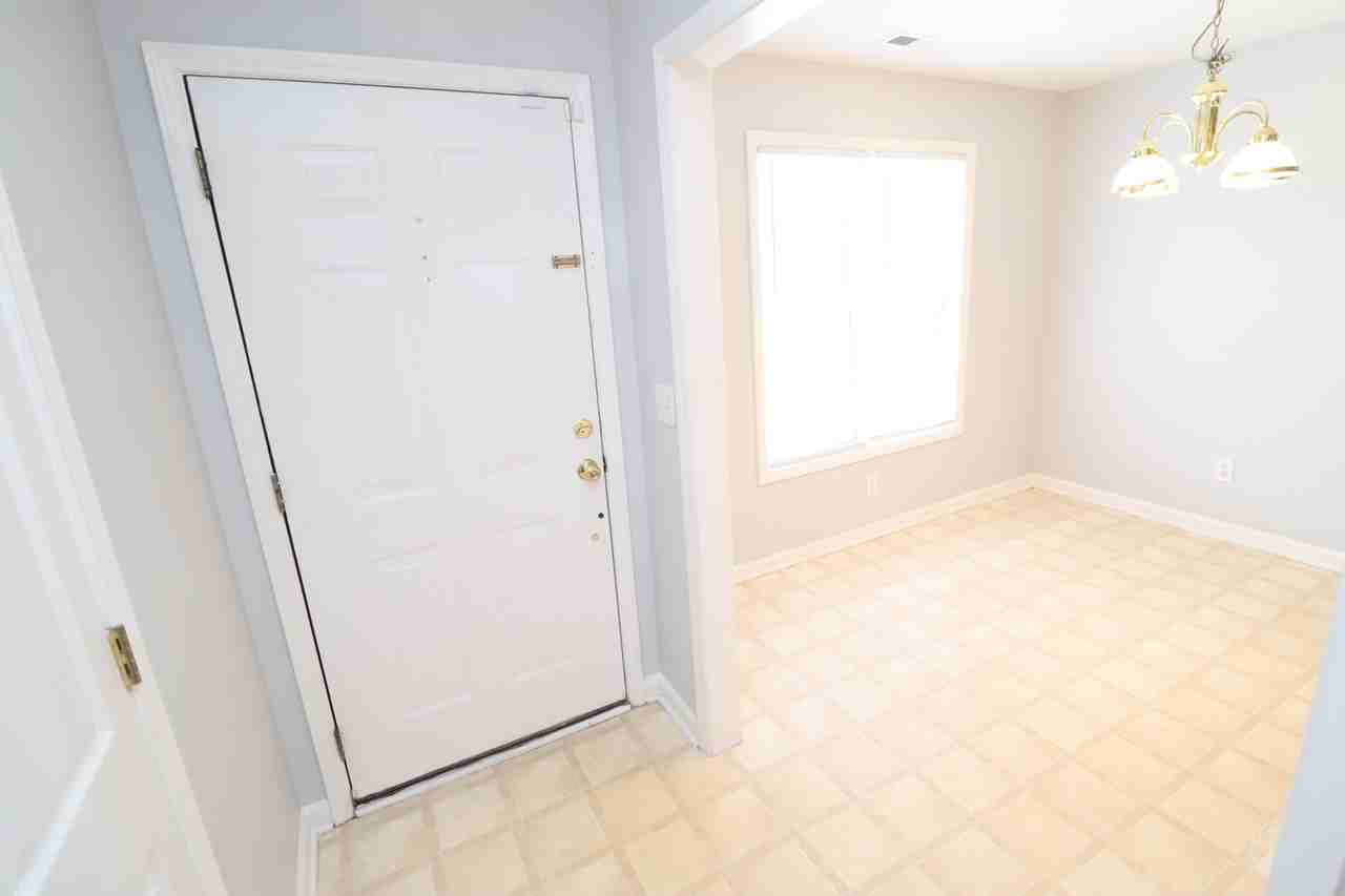 4105 Scofield Dr - Photo 2 of 27