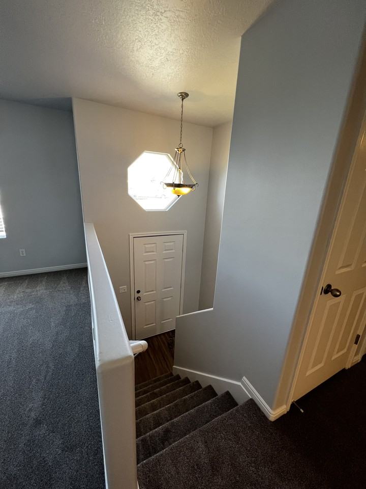 1517 Wn - Photo 2 of 18