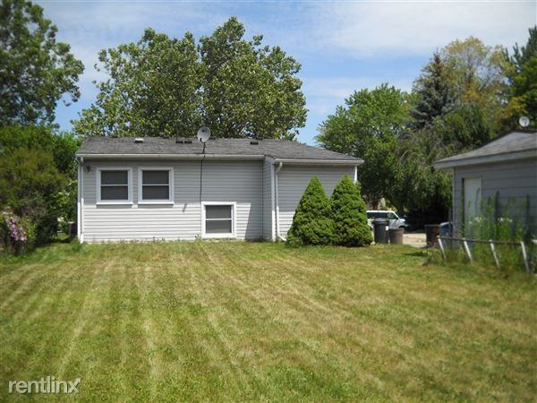 31893 Lynne Dr - Photo 3 of 3