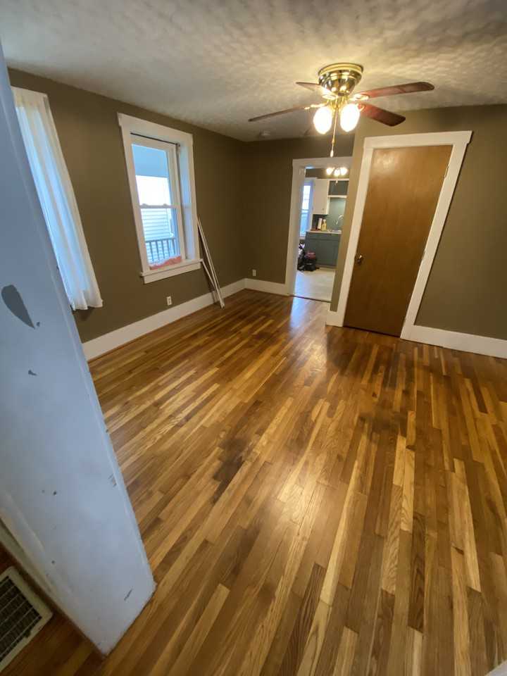 235 Hedges St - Photo 3 of 20