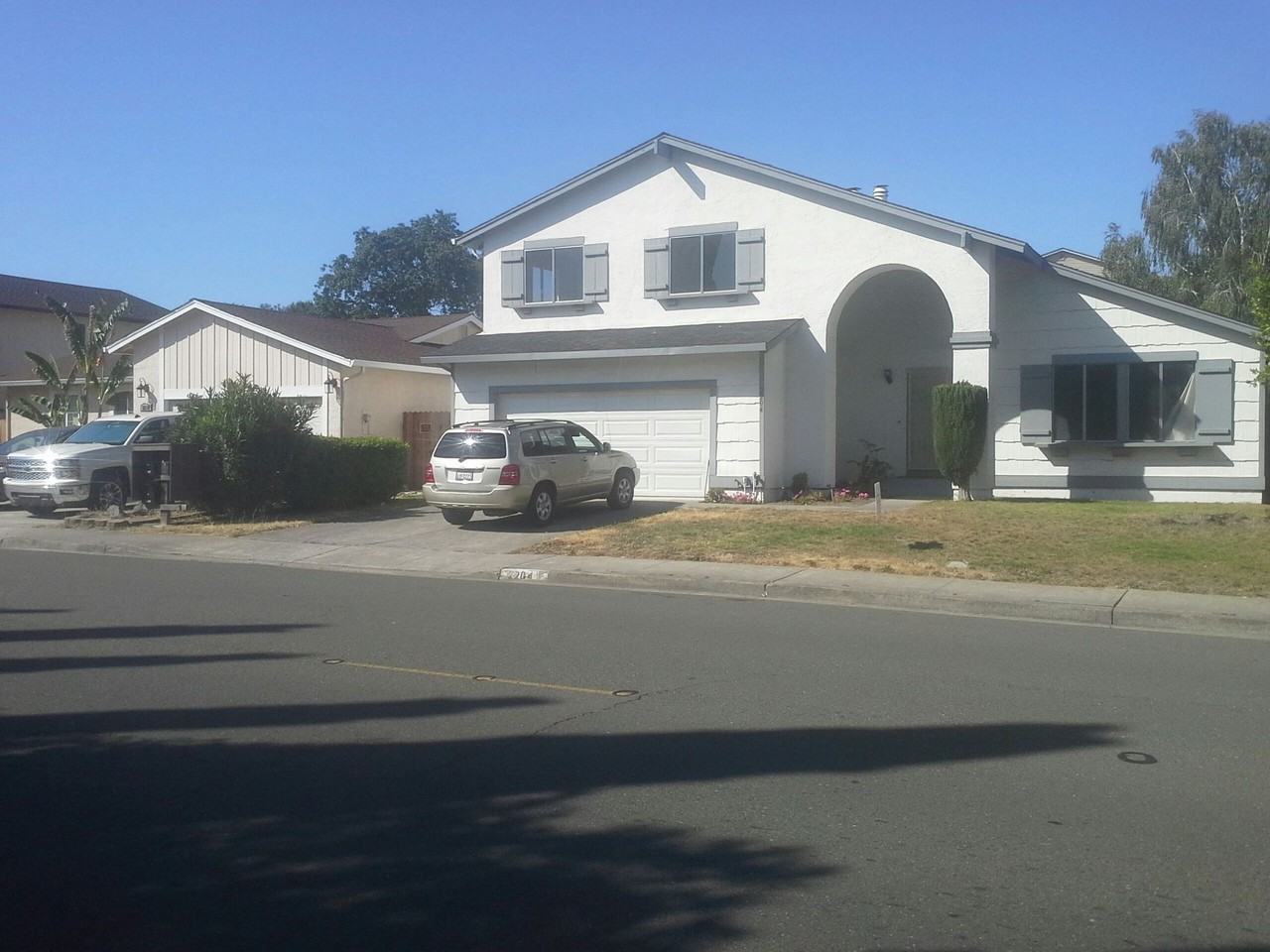2204 Lupine Rd - Photo 2 of 3