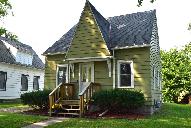 117 E 11th St - Photo 2 of 30